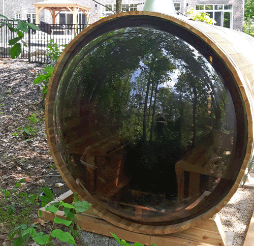 Panoramic view barrel sauna with tinted dome