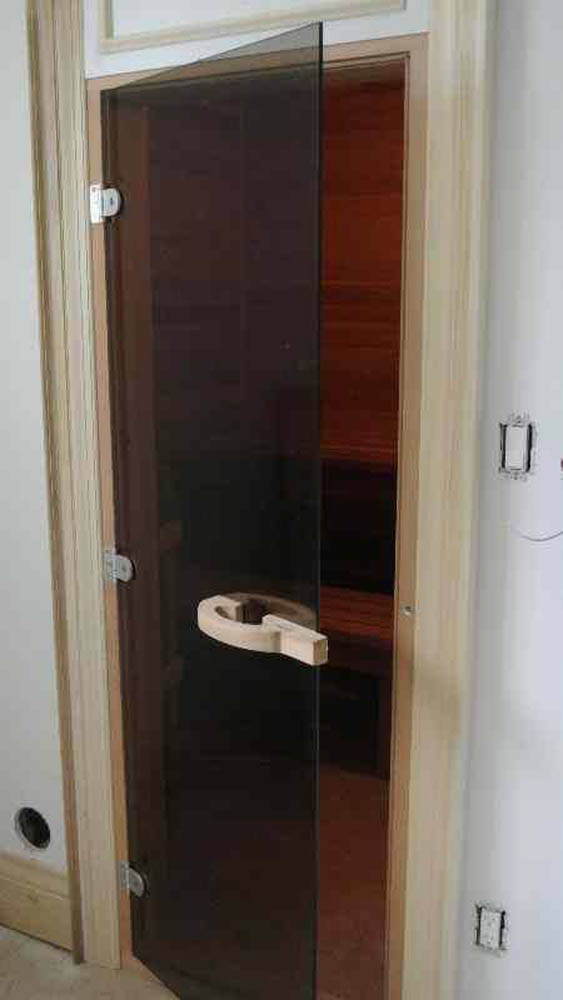 Home sauna frameless glass door installed