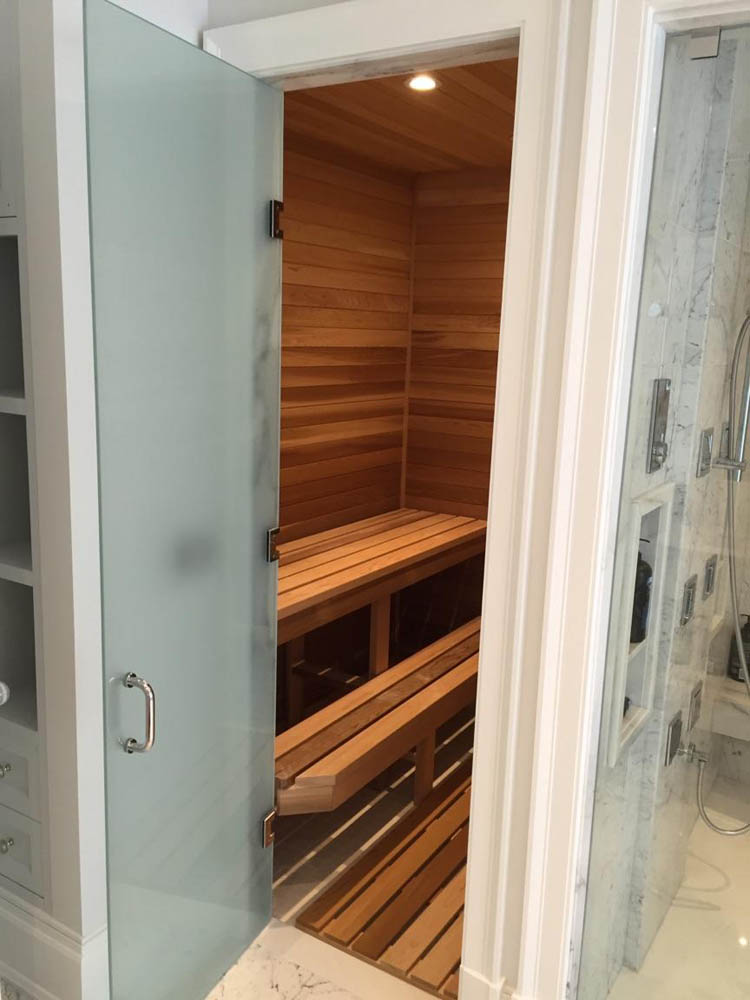 Home sauna frameless glass door