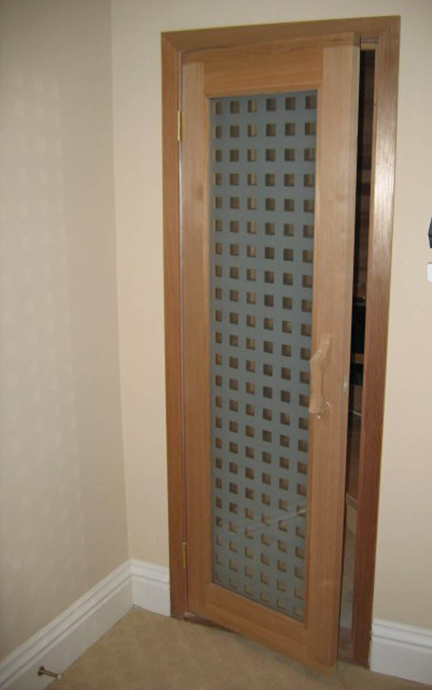 Custom sauna glass door