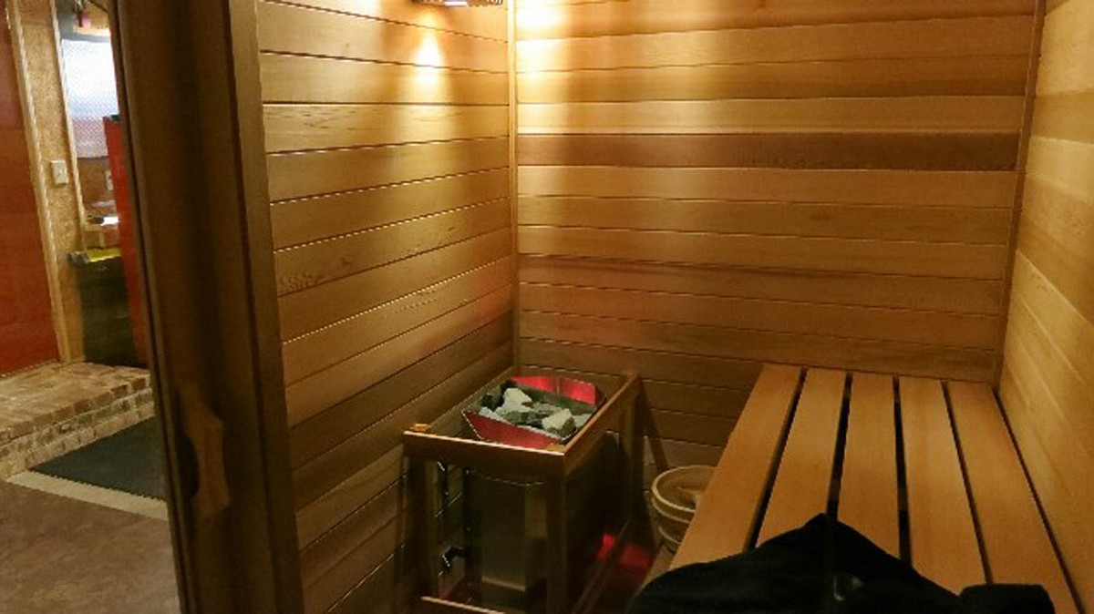 Indoor pure vision sauna