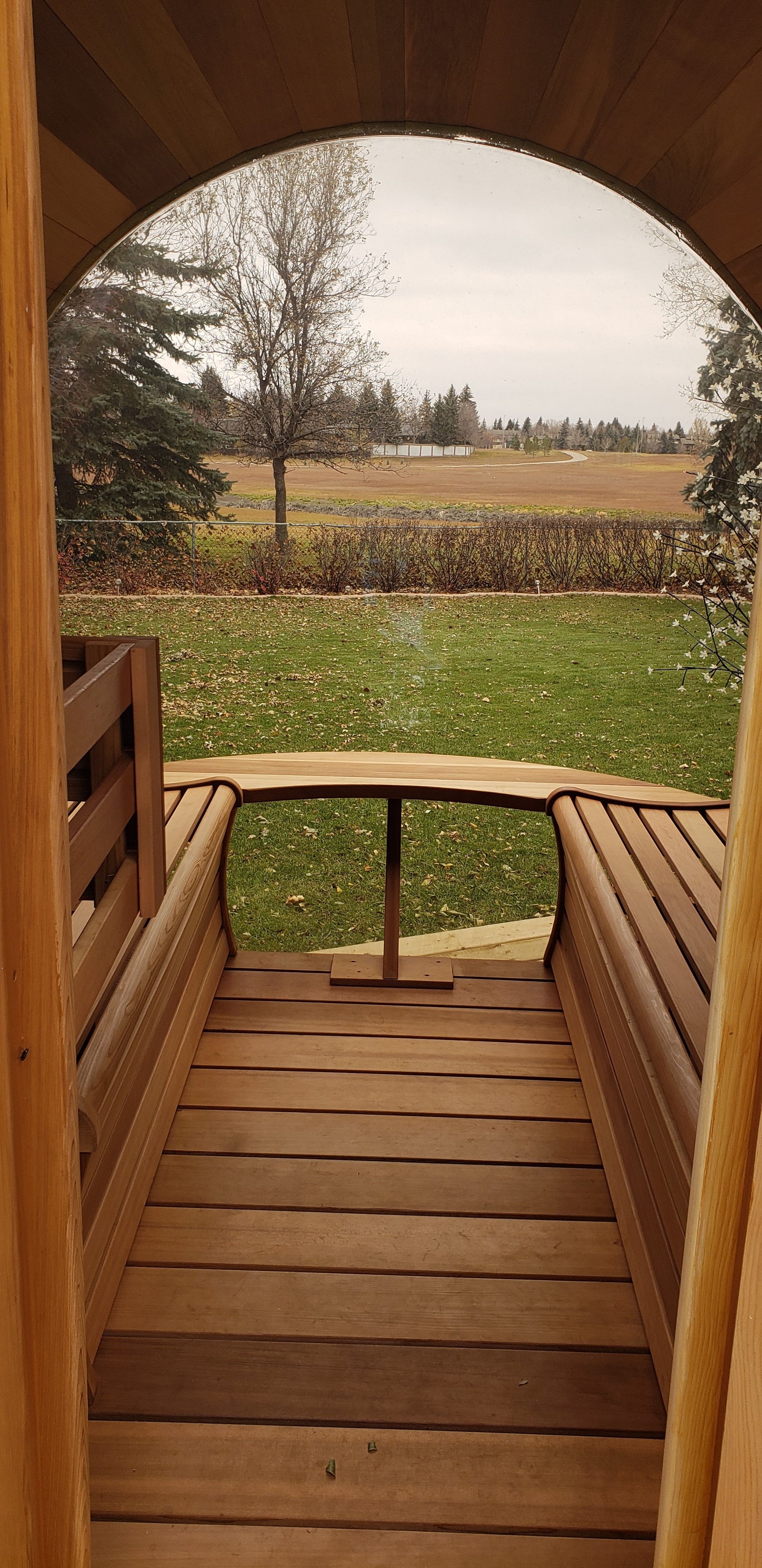 outdoor panoremic view barrel sauna